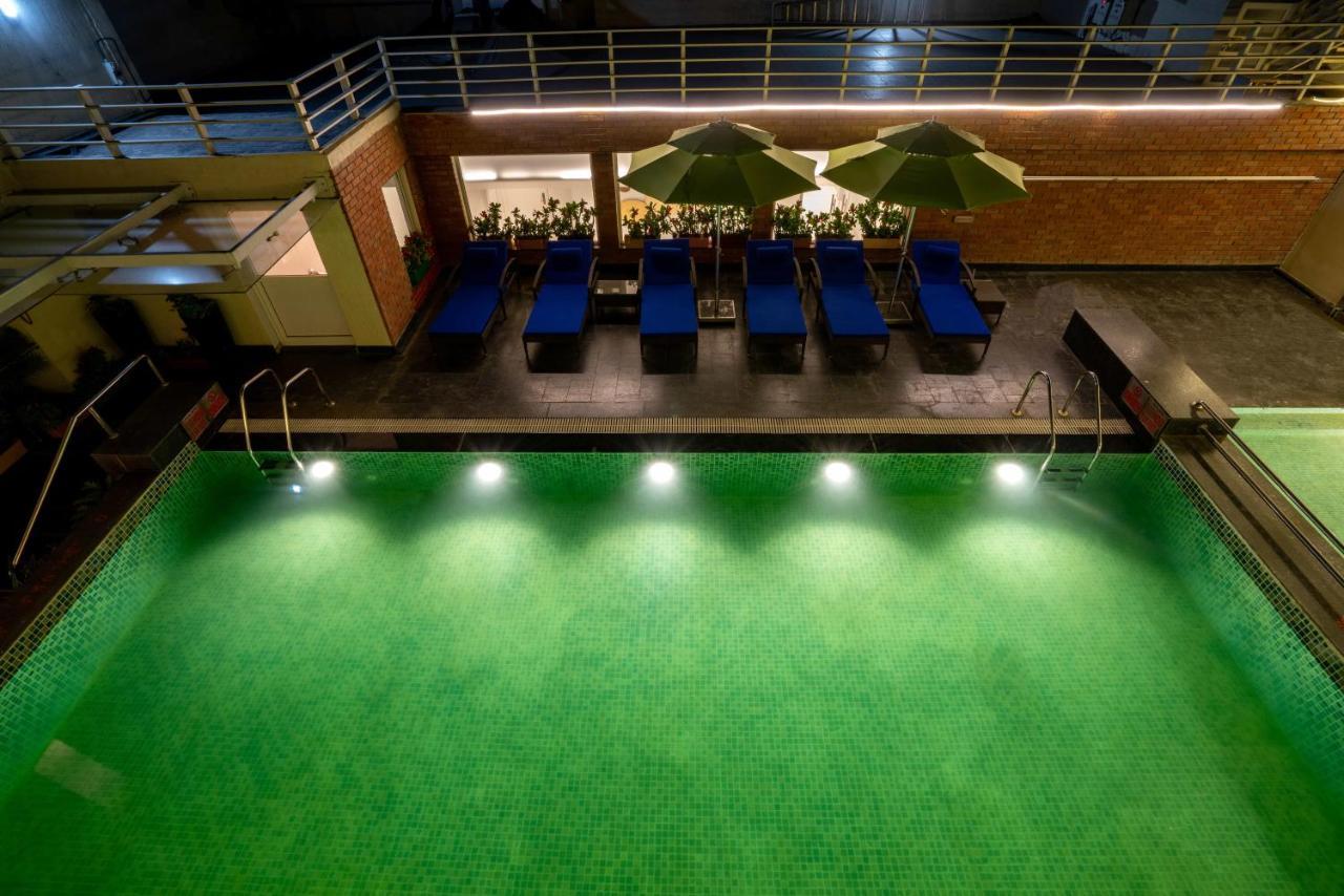 Welcomhotel By Itc Hotels, Racecourse, Coimbatore Exteriör bild The pool at the hotel